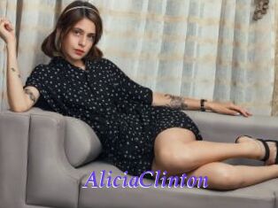 AliciaClinton Bdsm gratuit