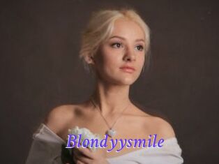 Blondyysmile