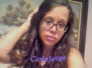 CarlyJ6989