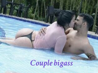 Couple_bigass