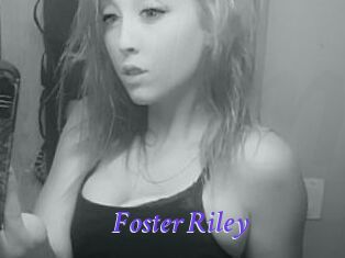 Foster_Riley Bdsm gratuit