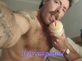 Hotyoungaussie