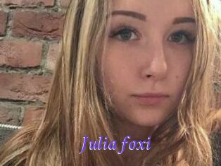 Julia_foxi