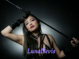 LunaDevis