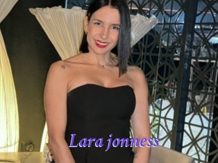 lara_jonness Bdsm gratuit