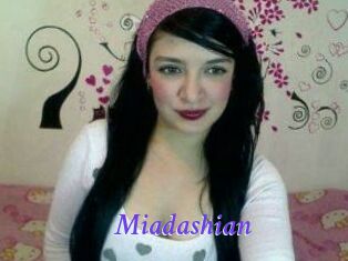 Miadashian Bdsm gratuit