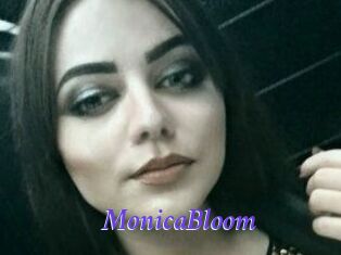 MonicaBloom Bdsm gratuit