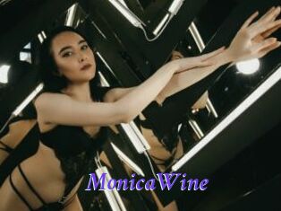 MonicaWine Bdsm gratuit