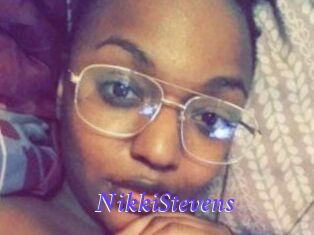 Nikki_Stevens