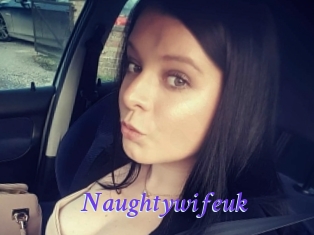 naughtywifeuk Bdsm gratuit