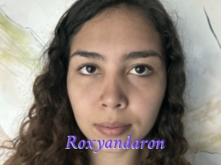 roxyandaron Bdsm gratuit