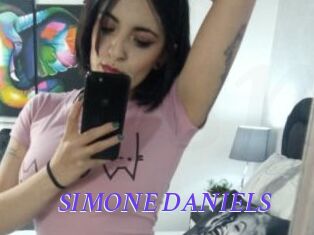 SIMONE_DANIELS Bdsm gratuit