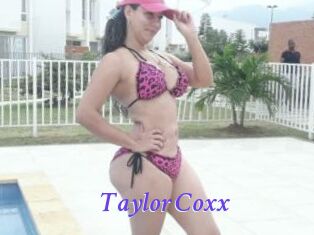 Taylor_Coxx Bdsm gratuit
